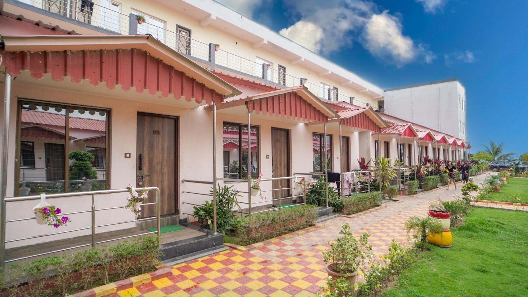 Sher Bengal Beach Resort Мандармані Екстер'єр фото